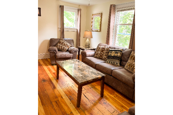 57 Spruce St, Apt 1 (Photo 3)