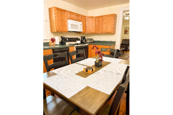 57 Spruce St, Apt 2 (Photo 4)