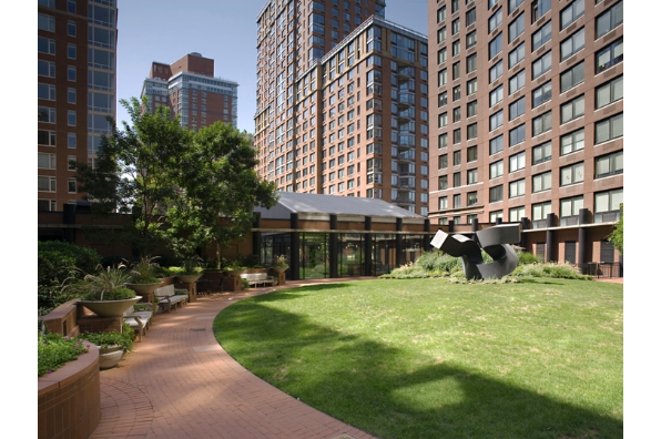 Chambers Street, 1 bed 1 bath (Photo 2)