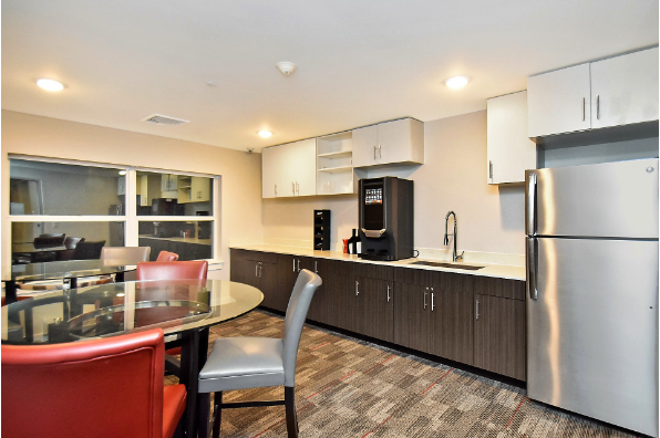 Advantage Point Student Apartments (Photo 3)