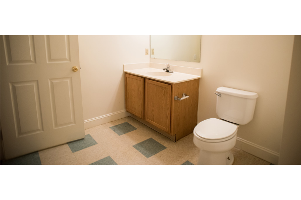 Main Street Plaza, 4 Bedroom 2 Bath (Photo 2)