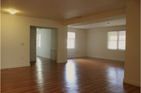 Main Street Courtyard, 3 Bedroom (Photo 4)