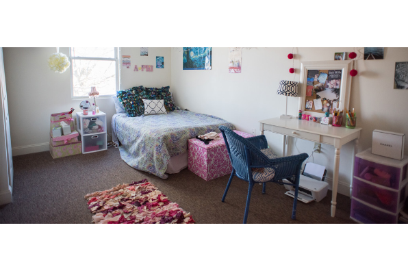 Main Street Courtyard, 3 Bedroom (Photo 3)