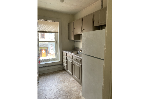 258 W Main St (Photo 3)