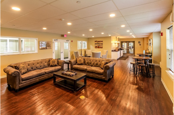 Broad Street Commons, 4 Bedroom 2 Bath 2 Vanity (Photo 2)