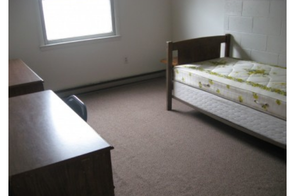 62 Broad Street, 3 Bedroom (Photo 2)