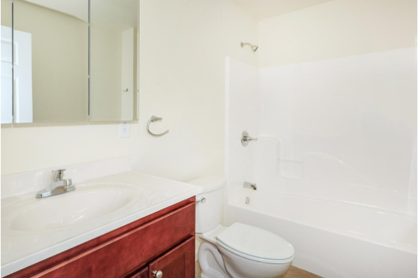 Stephanie Court Apartments, 2 Bedroom Townhouse (Photo 6)