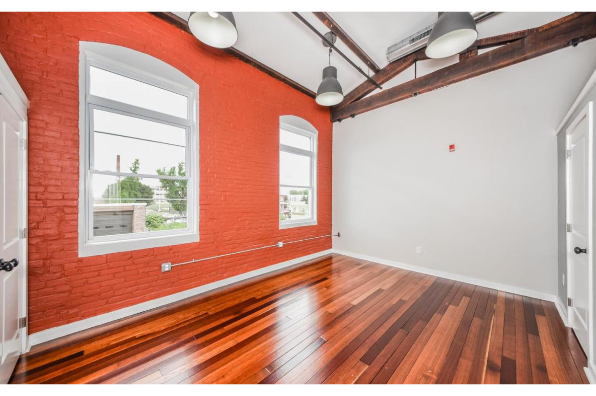 J Street Lofts, 1 Bedroom (Photo 2)