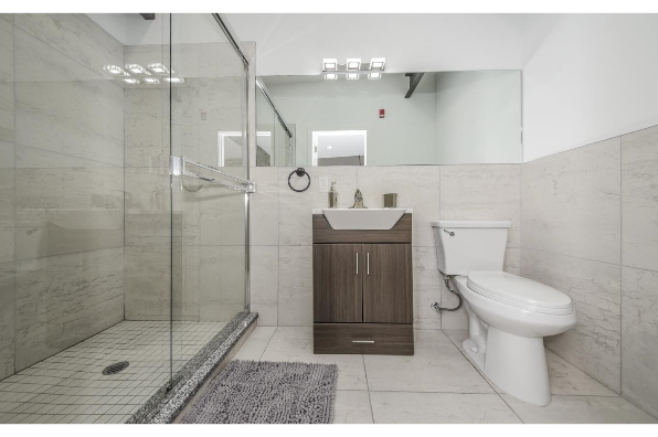 J Street Lofts, 2 Bedroom (Photo 5)