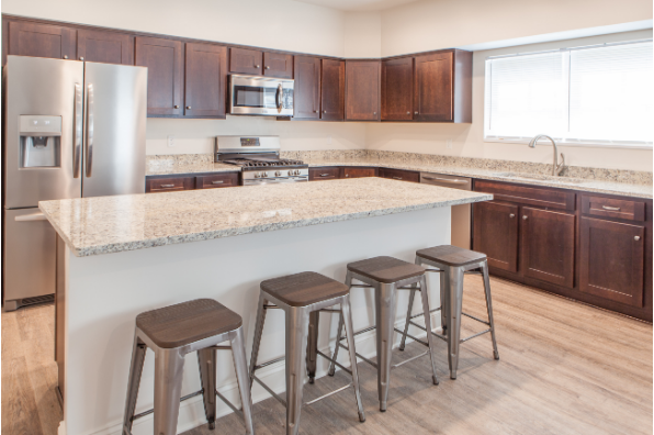 1029 Madison St, 2 (Photo 1)