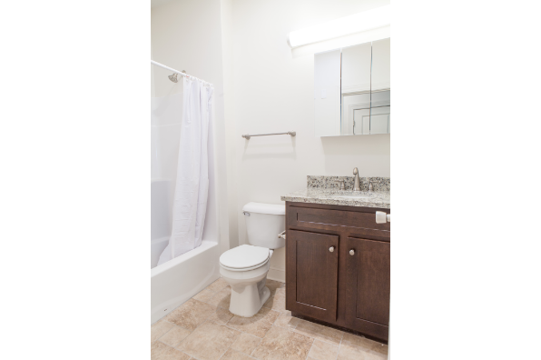 1029 Madison St, 2 (Photo 4)