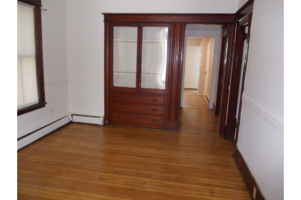 489 Hudson Ave, 1st Floor (Photo 2)