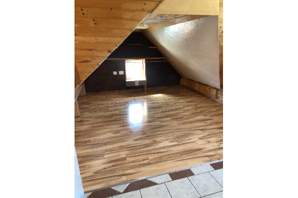 32 Main St, 32 Loft (Photo 4)