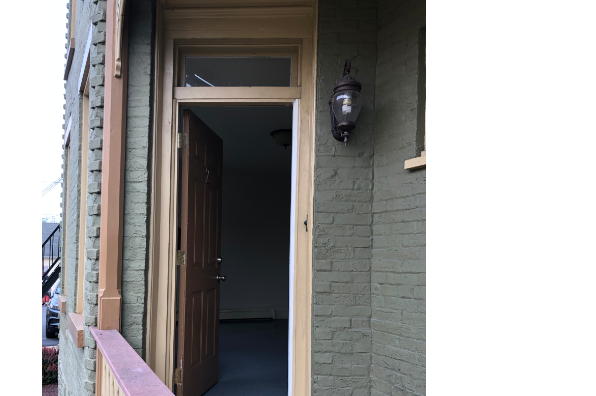 118 W Main St, 2 (Photo 2)