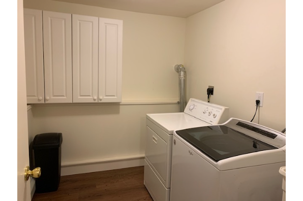 66 S Chestnut St (Photo 4)