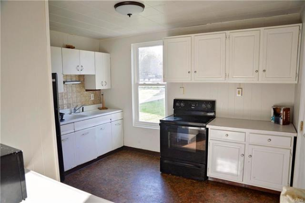 331 W Main St (Photo 5)