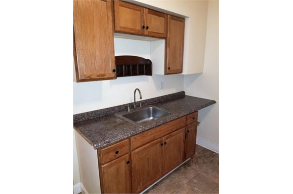 16 Florence Ave, Apt. 1 (Photo 6)