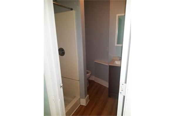 The Windermere, Apt. 8 (Photo 6)