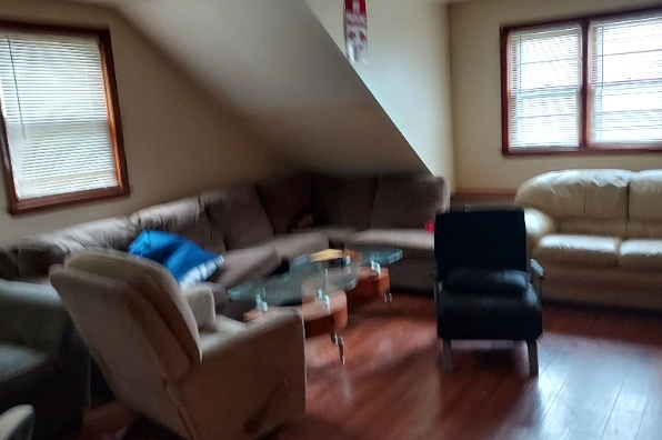 91 Fairview Ave, LARGE HOME (Photo 2)