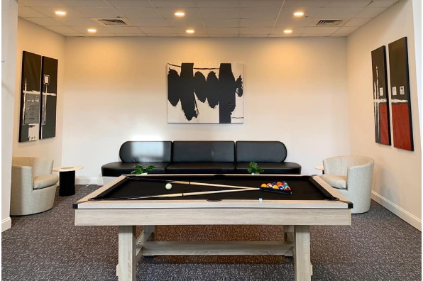 HH Midtown Apartments, 2x2 Standard (Photo 3)