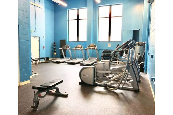 HH Midtown Apartments, 2x2 Standard (Photo 5)