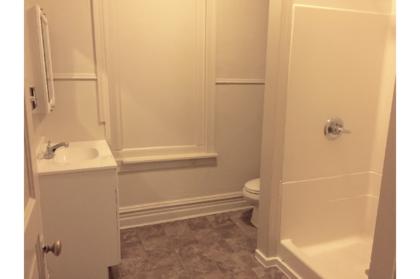 11 E Main St, 23 E. MAIN ST-5 BEDROOM HOUSE (Photo 7)