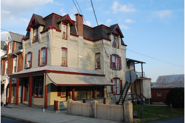 326 W Walnut St, 1st Floor (Photo 1)