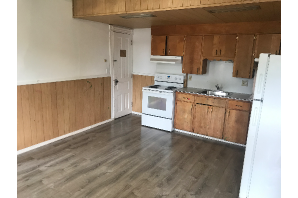 326 W Walnut St, 1st Floor (Photo 4)