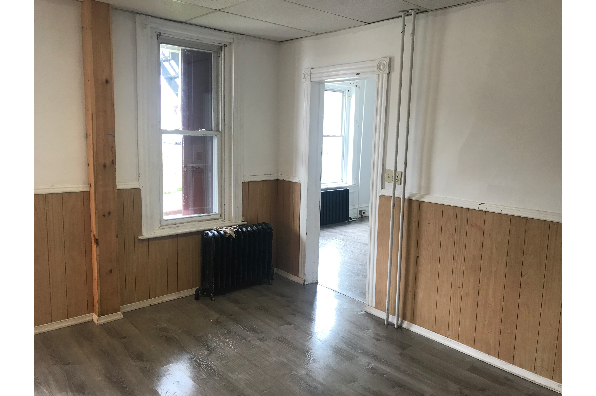 326 W Walnut St, 1st Floor (Photo 6)