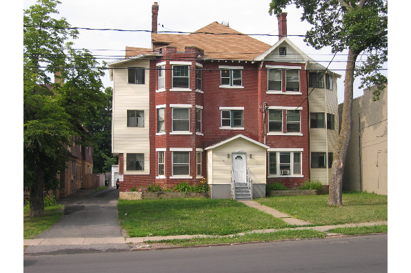 1633 East Genesee Street, Apartment 1 (Photo 1)