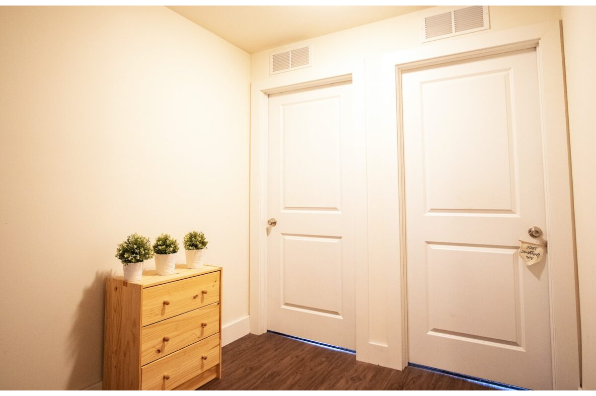 HH Eleanor at Chestnut, 3 Bedroom 2 Bath (Photo 4)