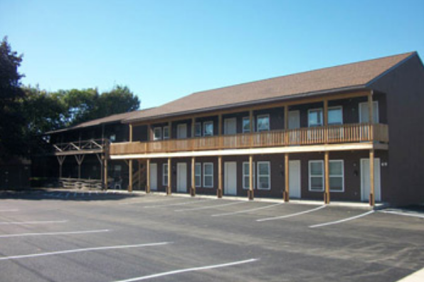 69 West Utica Street, 1 Bedroom (Photo 1)