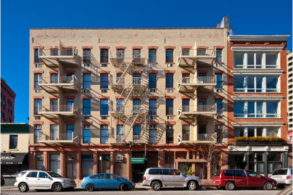690 Greenwich Street, 1 Bedroom (Photo 1)