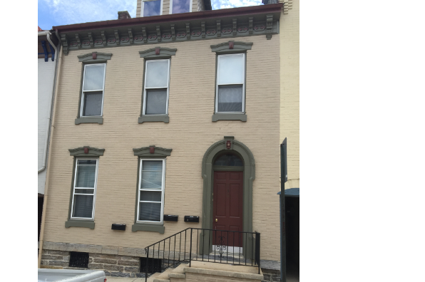 338 W Main St, First Floor (Photo 1)