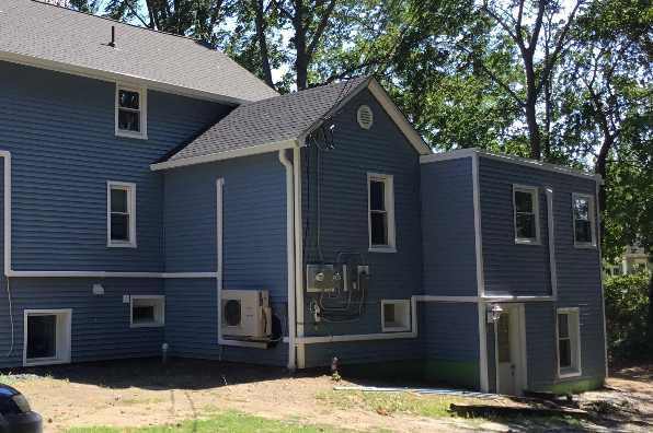 8 West Center Street, 3 Bedroom (Photo 2)