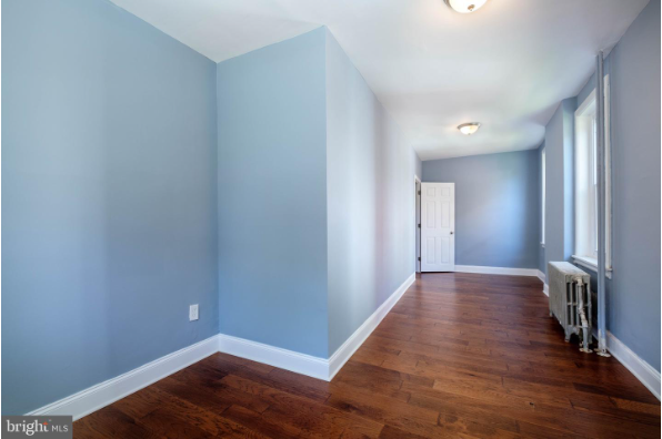 18 E 21st St, Apartment A (Photo 3)