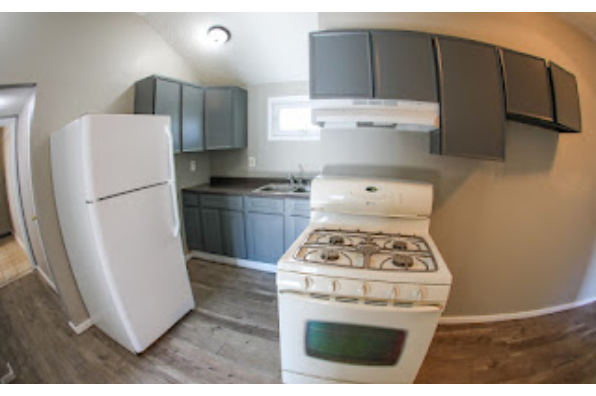 133 W Oneida St, 2 (Photo 4)