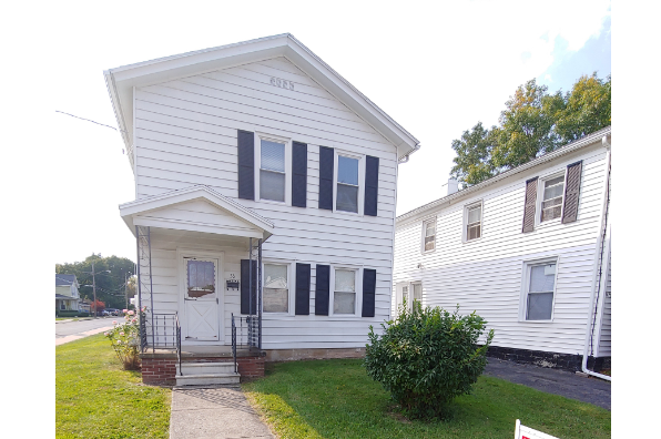 36 Bridge St (Photo 1)