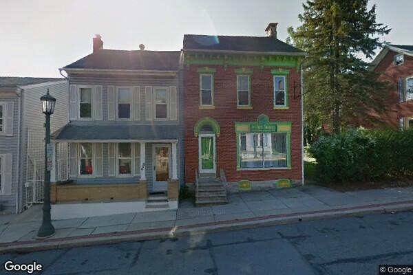 462 W Main St (Photo 1)