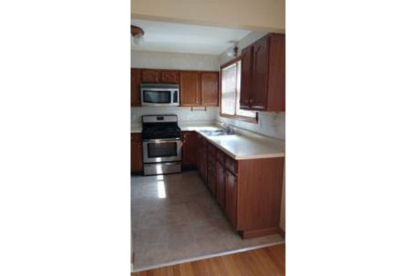 1220 Butternut St, 1st Floor (Photo 4)