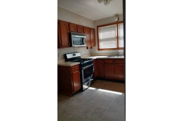 1220 Butternut St, 1st Floor (Photo 2)