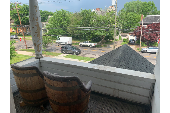 61 Front St, Main House (Photo 4)