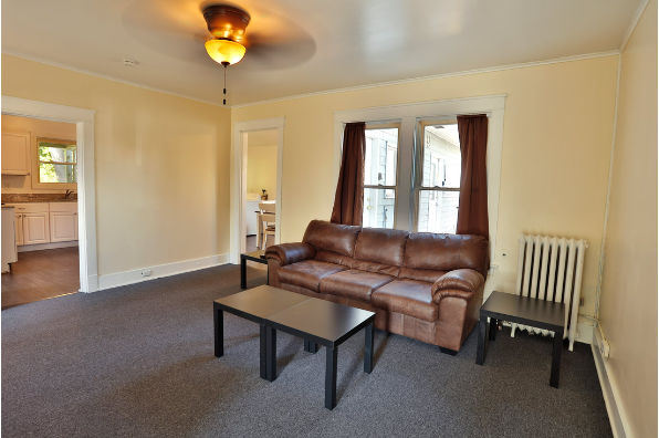 393 Main St, Apartment #2 (Photo 4)