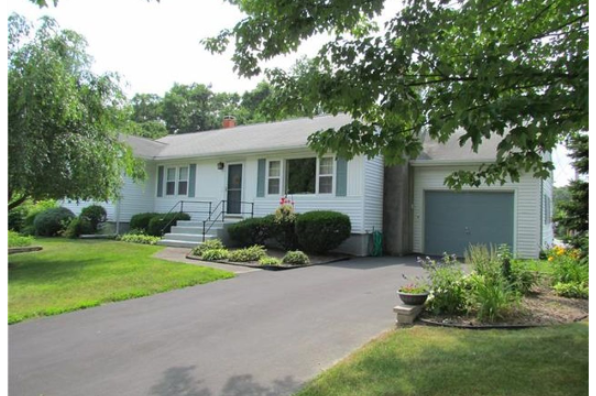 39 Inwood Avenue (Photo 1)