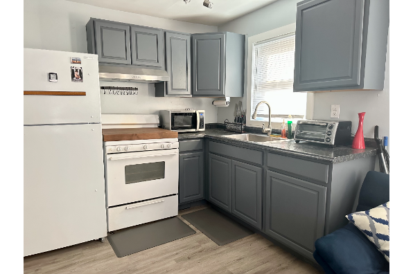 48 Main St (Photo 4)