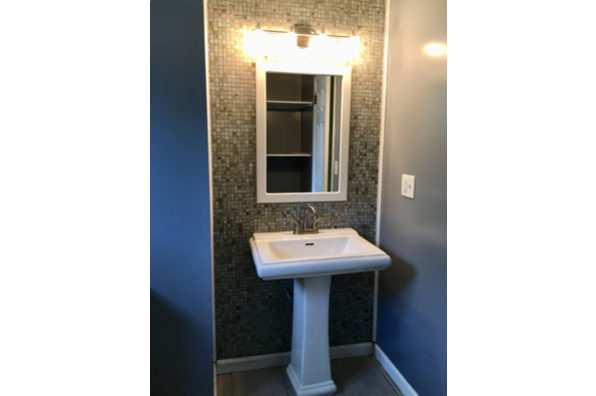 613 Hudson St, 1 (Photo 3)