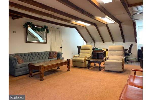 431 W Main St, Unit C (Photo 3)