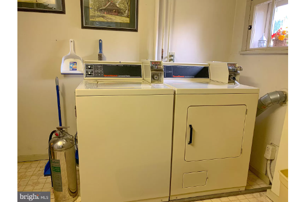 431 W Main St, Unit C (Photo 5)