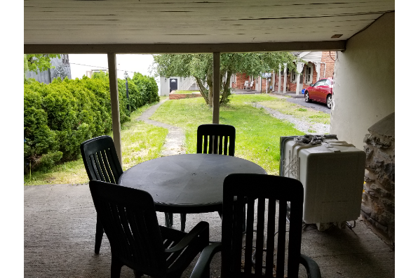 431 W Main St, Unit D (Photo 2)