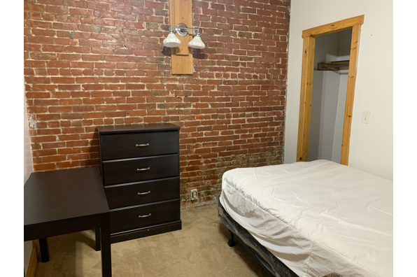 140 Front St, Apt 3R (Photo 2)